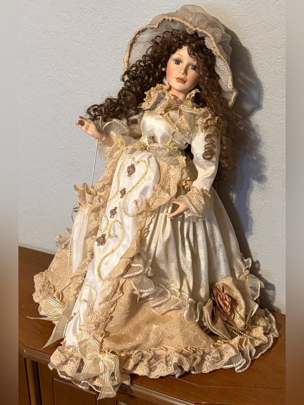 Vintage Victorian Porcelain Collectors Item Doll w/Stand